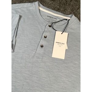 Kenneth Cole New York Mens Short Sleeve Henley T-Shirt Light Blue‎
